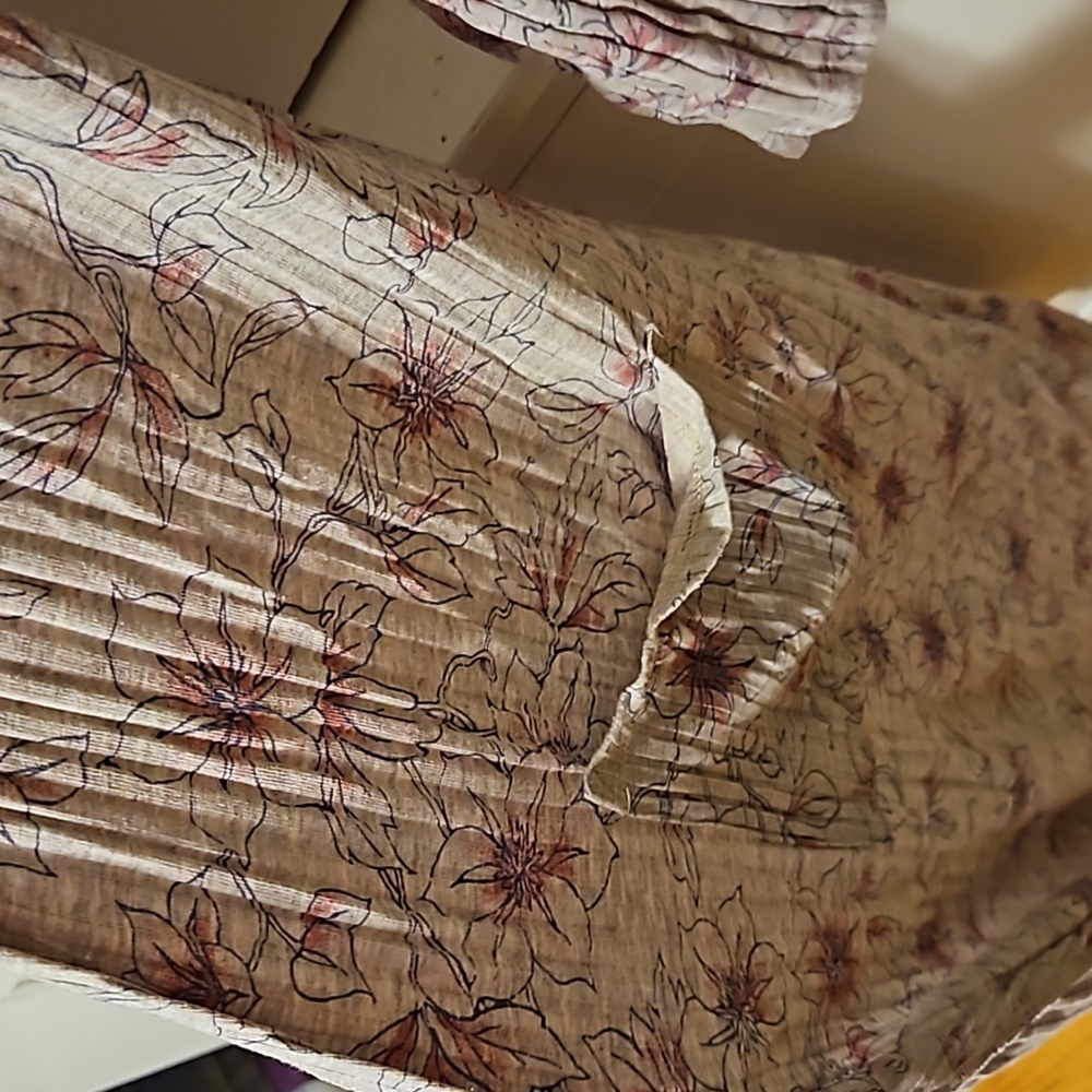 Lula Roe Sarah Cardigan - Picture 3 of 5